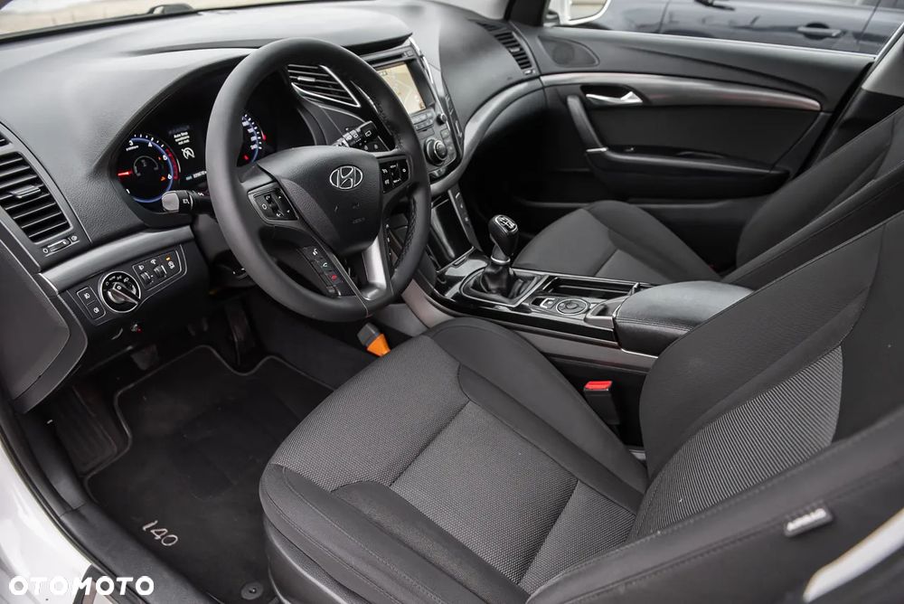 Hyundai i40 - 16