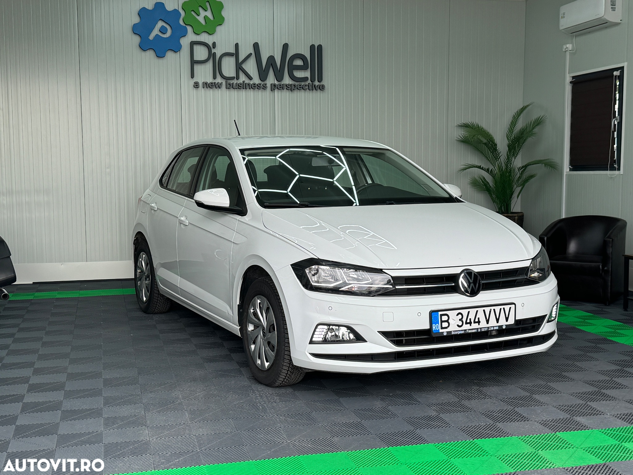 Volkswagen Polo 1.0 TSI Comfortline - 4