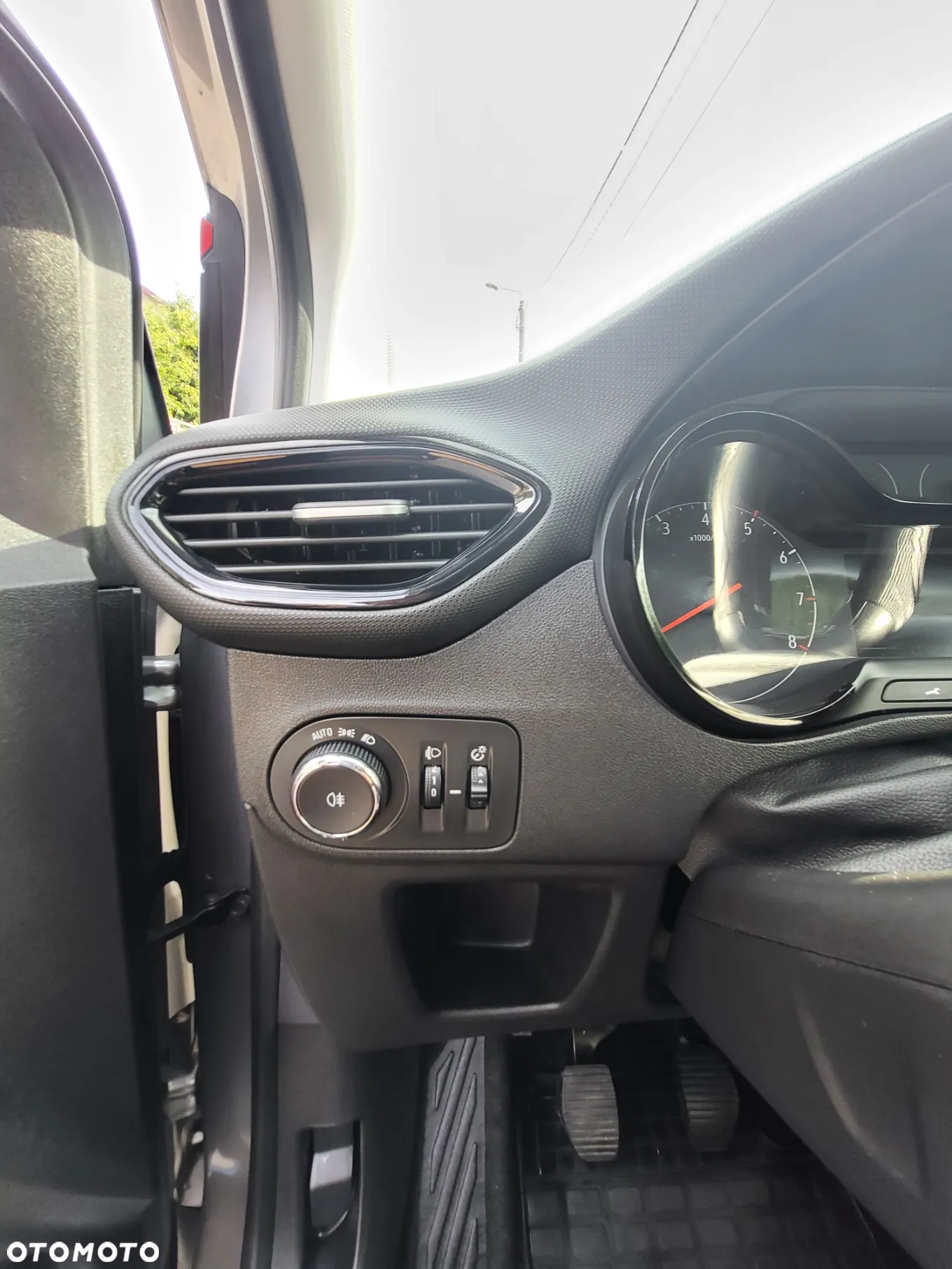 Opel Crossland 1.2 - 13