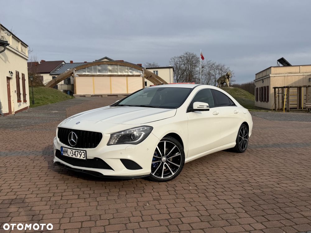Mercedes-Benz CLA 220 d 7G-DCT AMG Line - 1