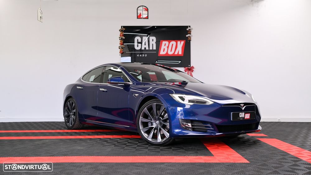 Tesla Model S - 1