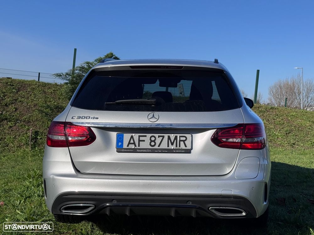 Mercedes-Benz C 300 de AMG Line - 4