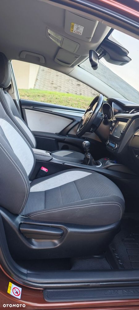 Toyota Avensis 2.0 D-4D Prestige - 13