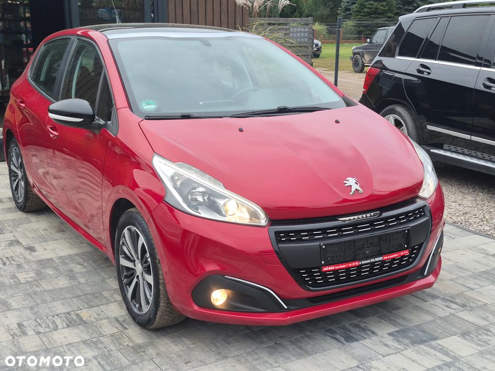 Peugeot 208 2017 photo 3