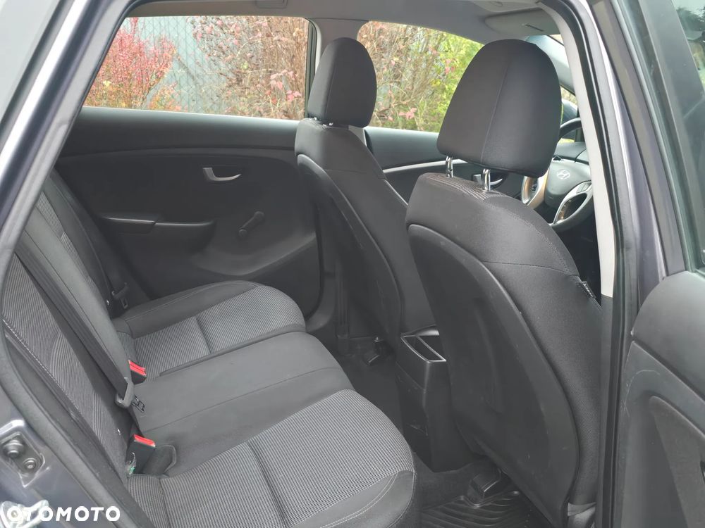 Hyundai i30 1.6 CRDi BlueDrive Comfort - 12