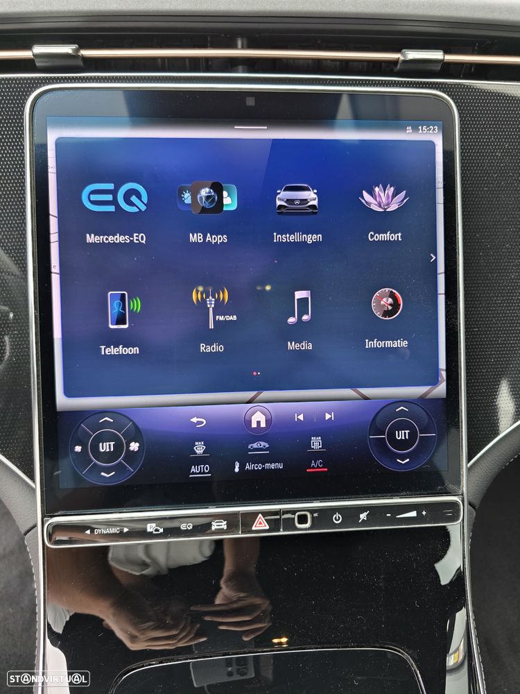 Mercedes-Benz EQE 300 Edition Electric Art - 34