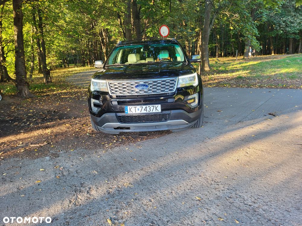 Ford Explorer 2016 photo 2