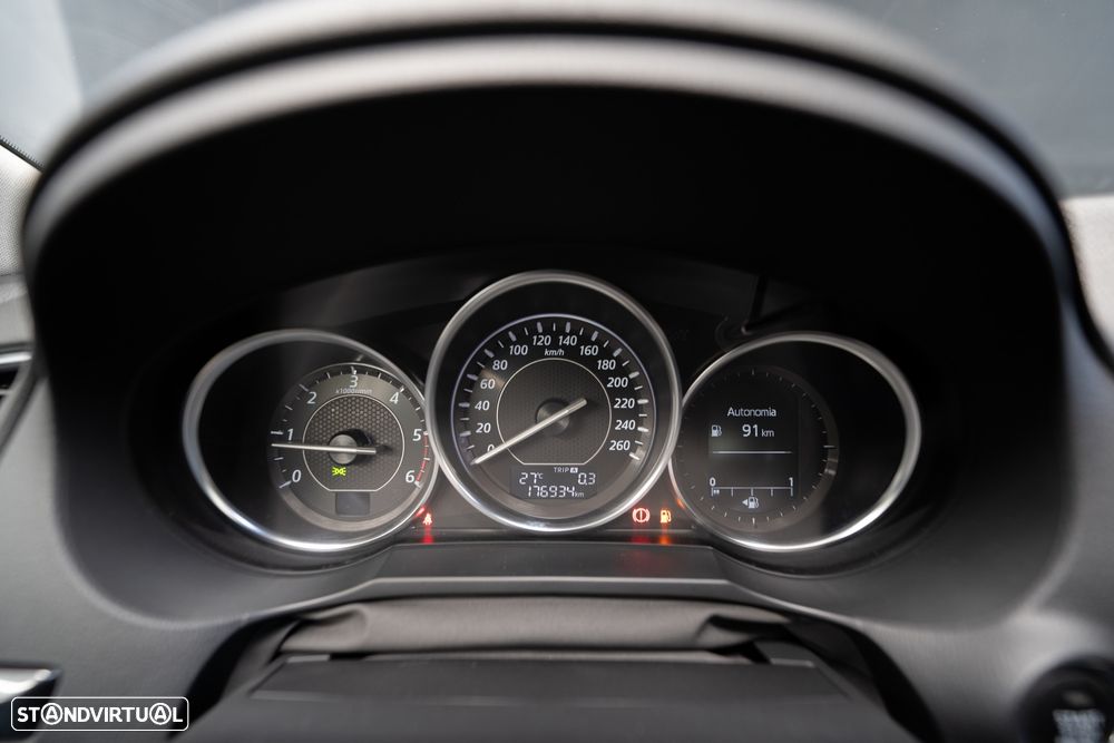 Mazda 6 2.2 SKY-D Excellence Navi - 14