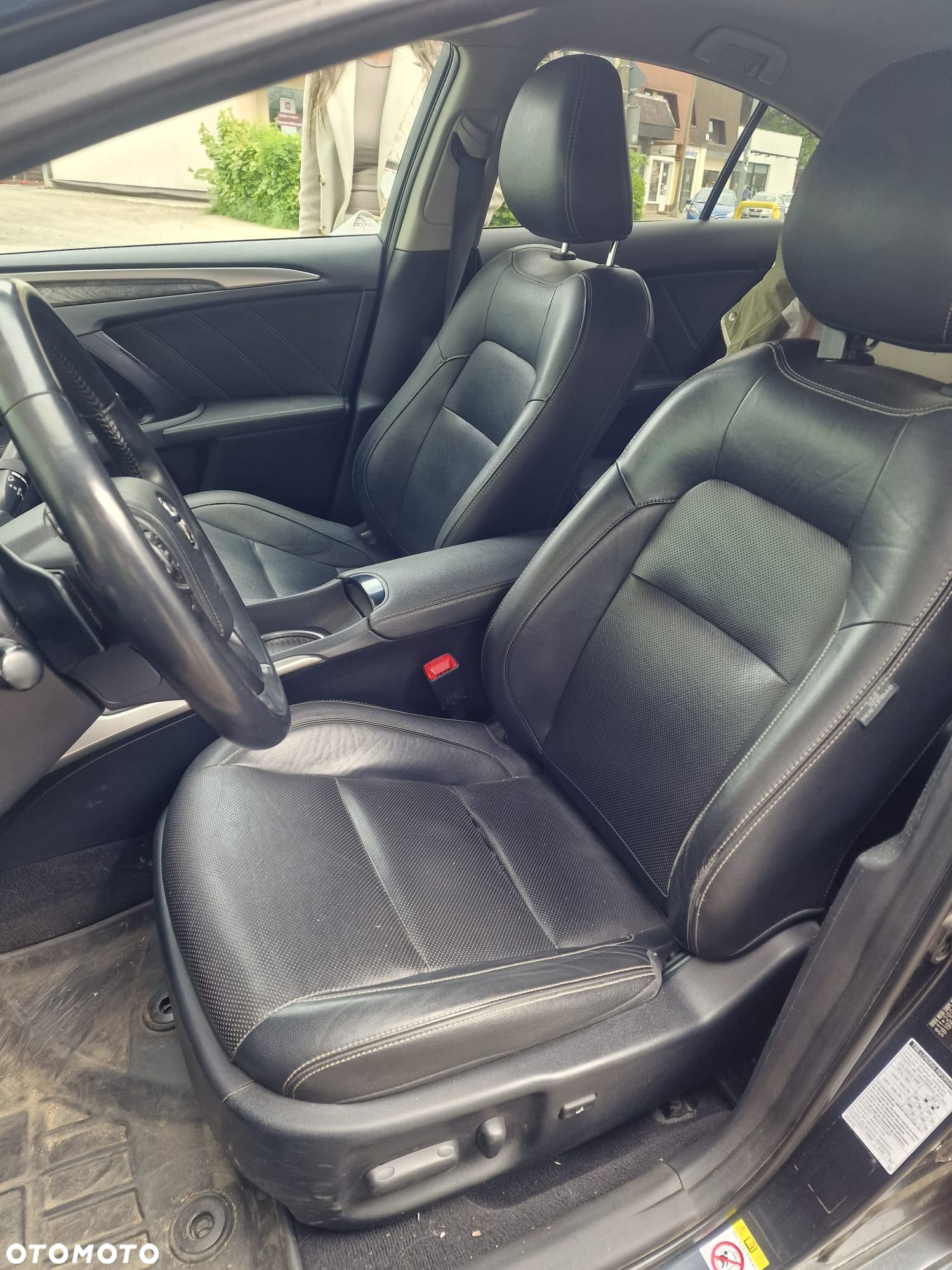 Toyota Avensis 2.0 Prestige MS - 9