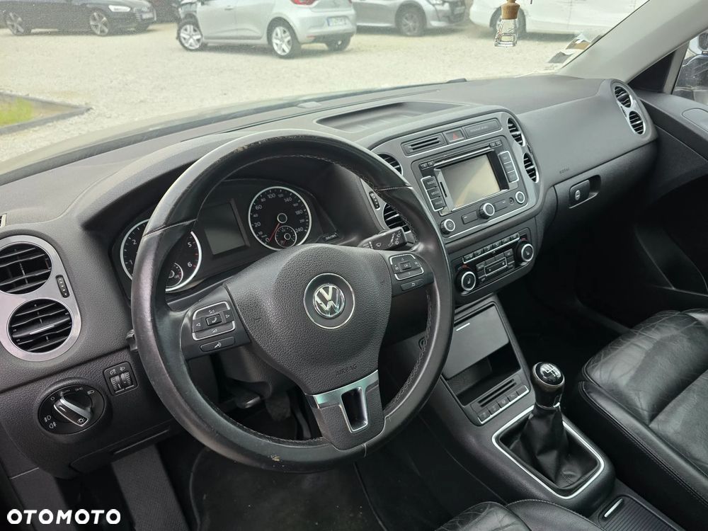 Volkswagen Tiguan 2.0 TDI DPF BlueMotion Technology Exclusive - 15