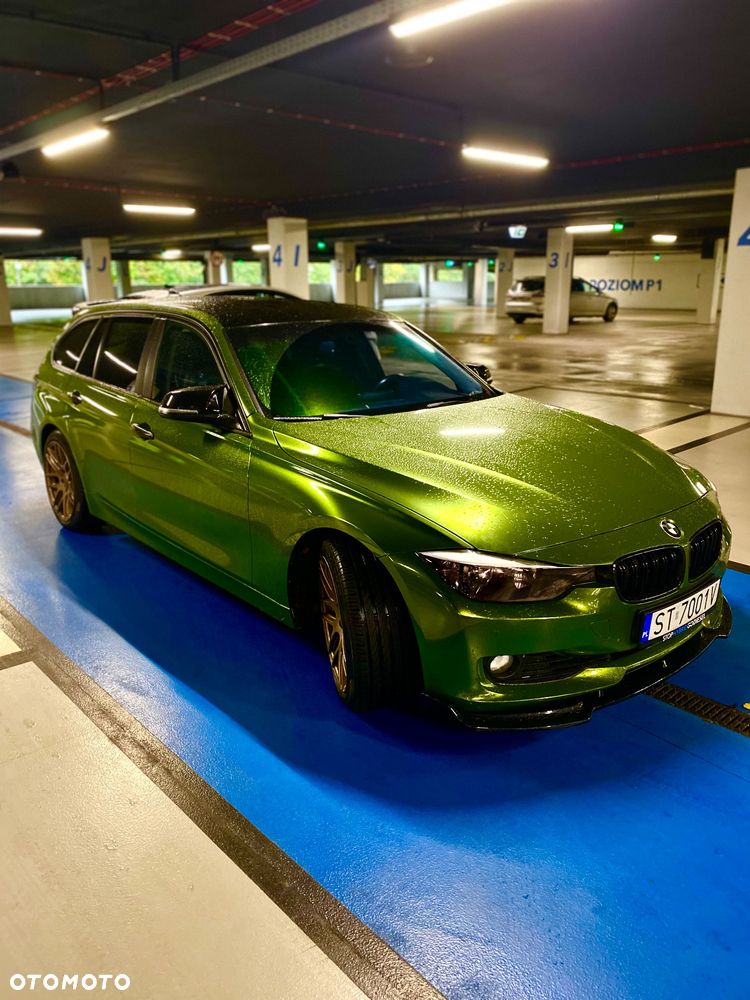 BMW Seria 3 330d Touring - 4