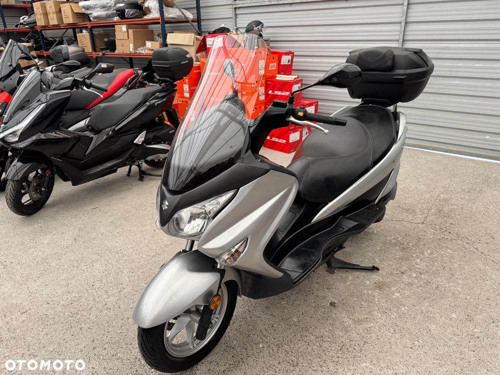 Suzuki Burgman - 3