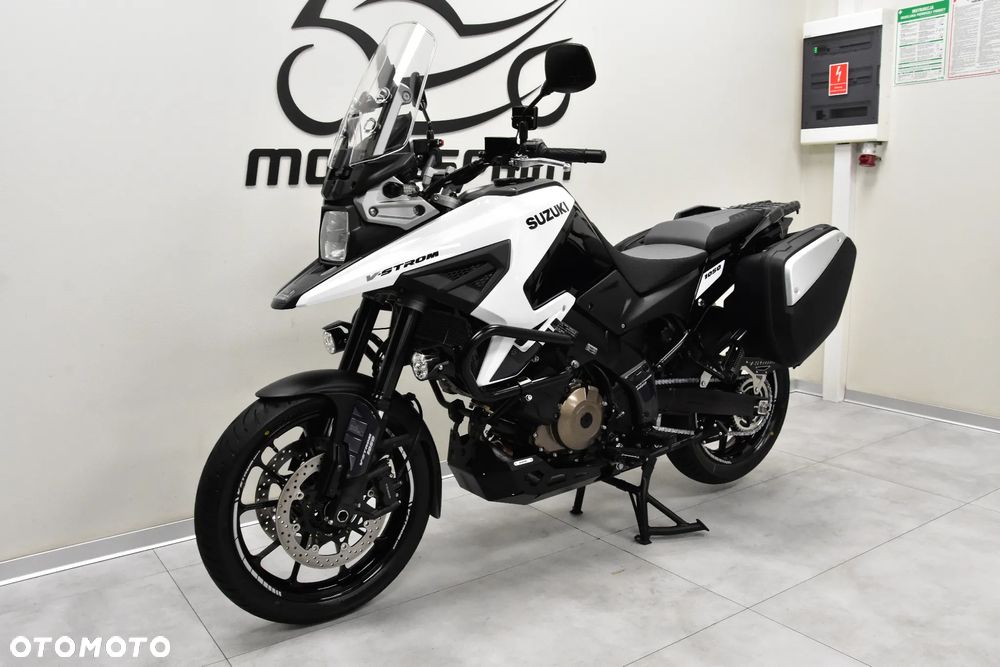 Suzuki DL - 3