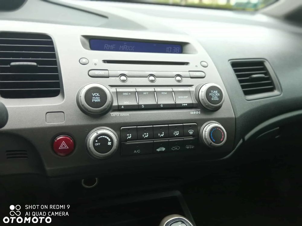 Honda Civic 1.8 Comfort - 16