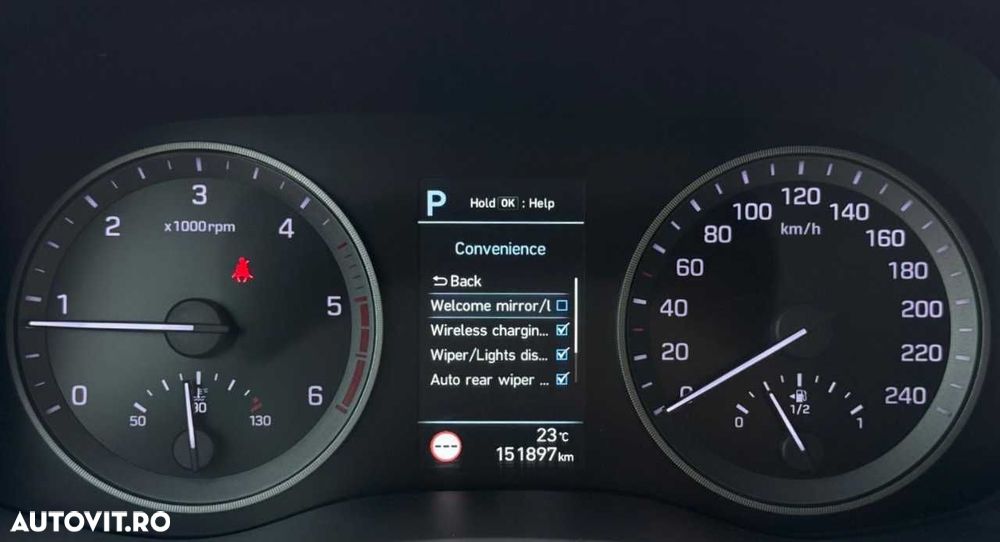 Hyundai Tucson 2.0 CRDI 4WD 8AT Premium - 34