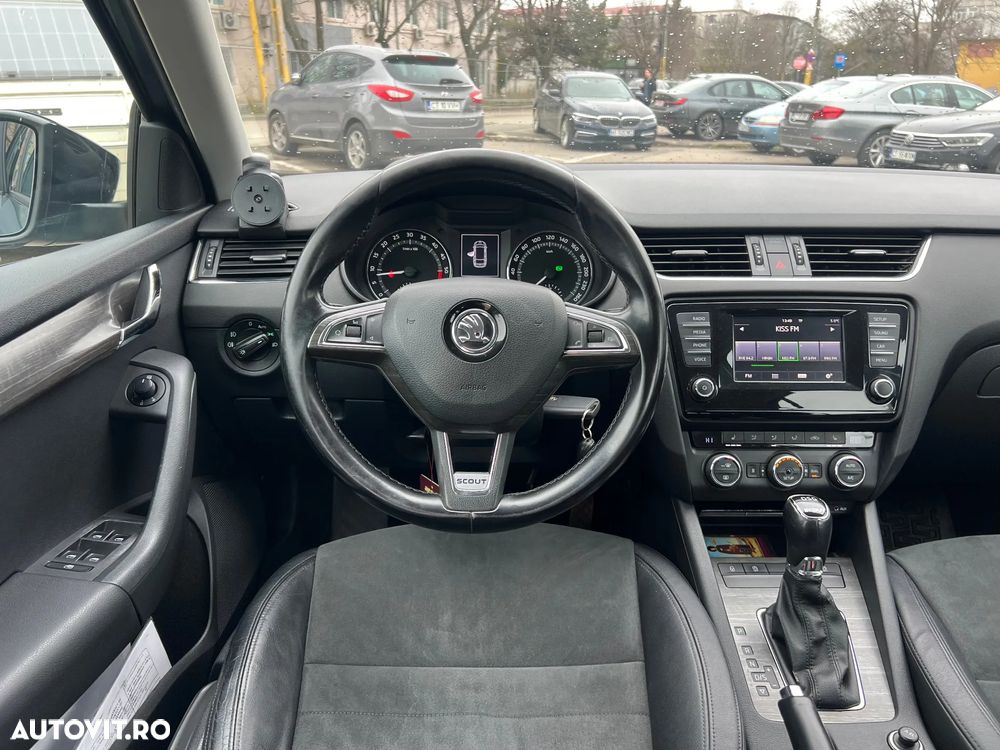 Skoda Octavia 2.0 TDI 4x4 DSG Scout - 18