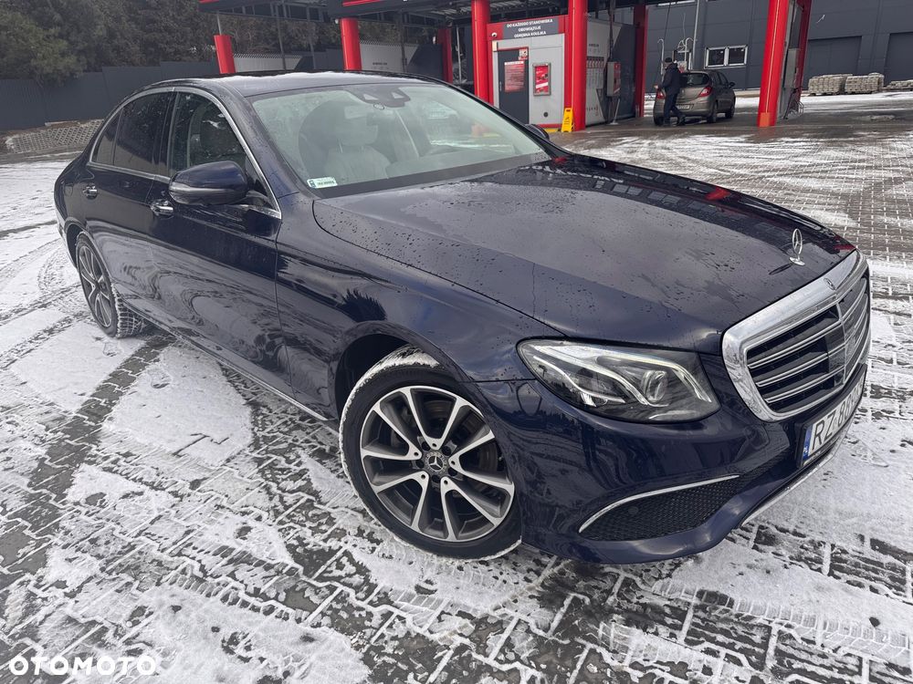 Mercedes-Benz Klasa E 220 d 4-Matic Business Edition 9G-TRONIC - 5