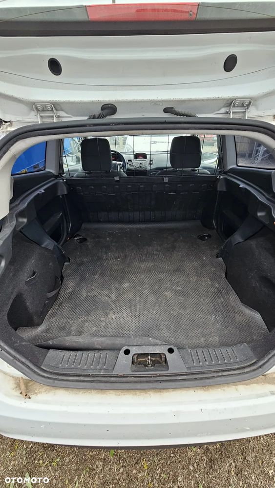 Ford Fiesta - 5