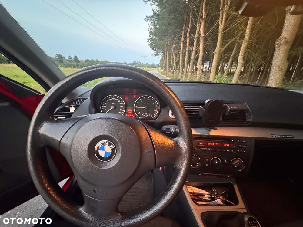 BMW Seria 1 118d - 9