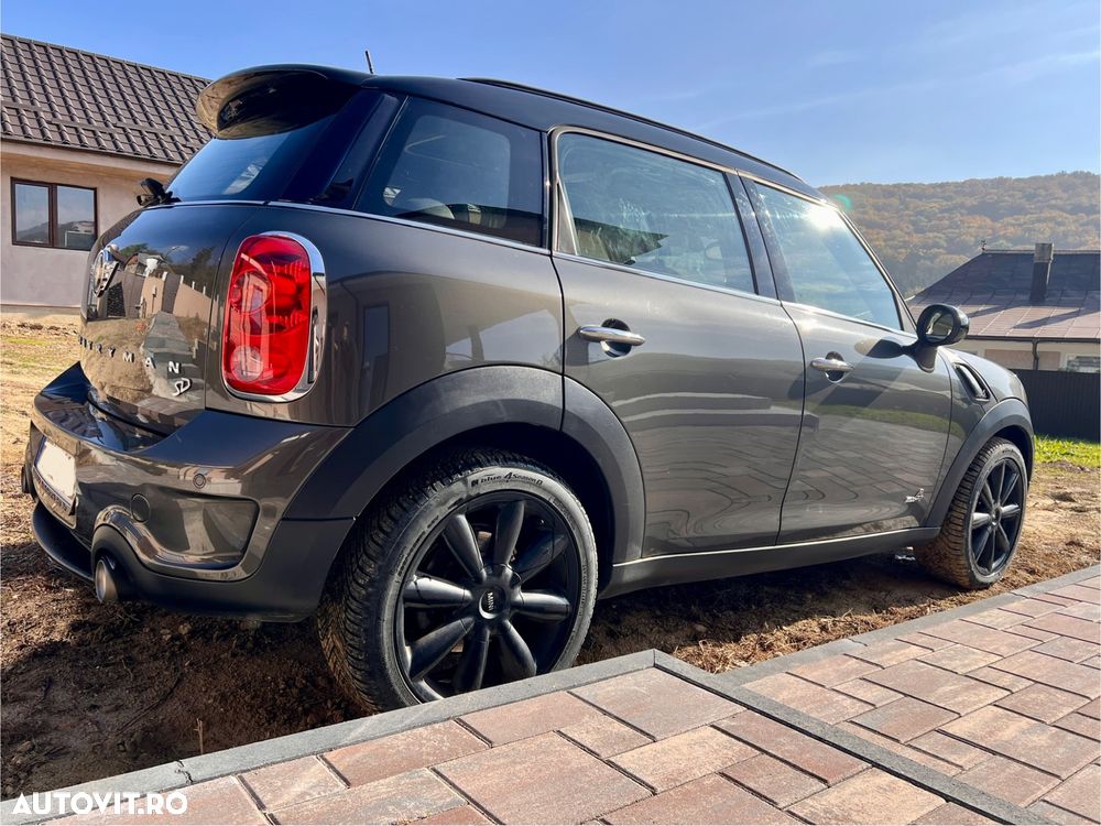 Mini Countryman Cooper SD ALL4 - 32