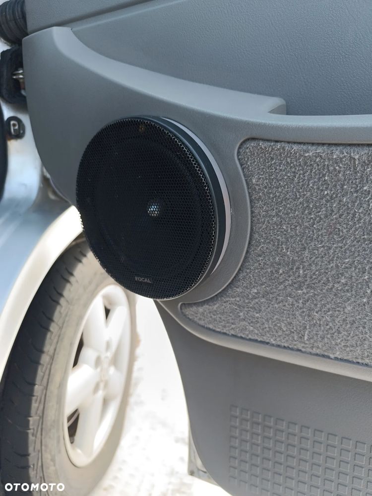 Volkswagen Multivan - 10