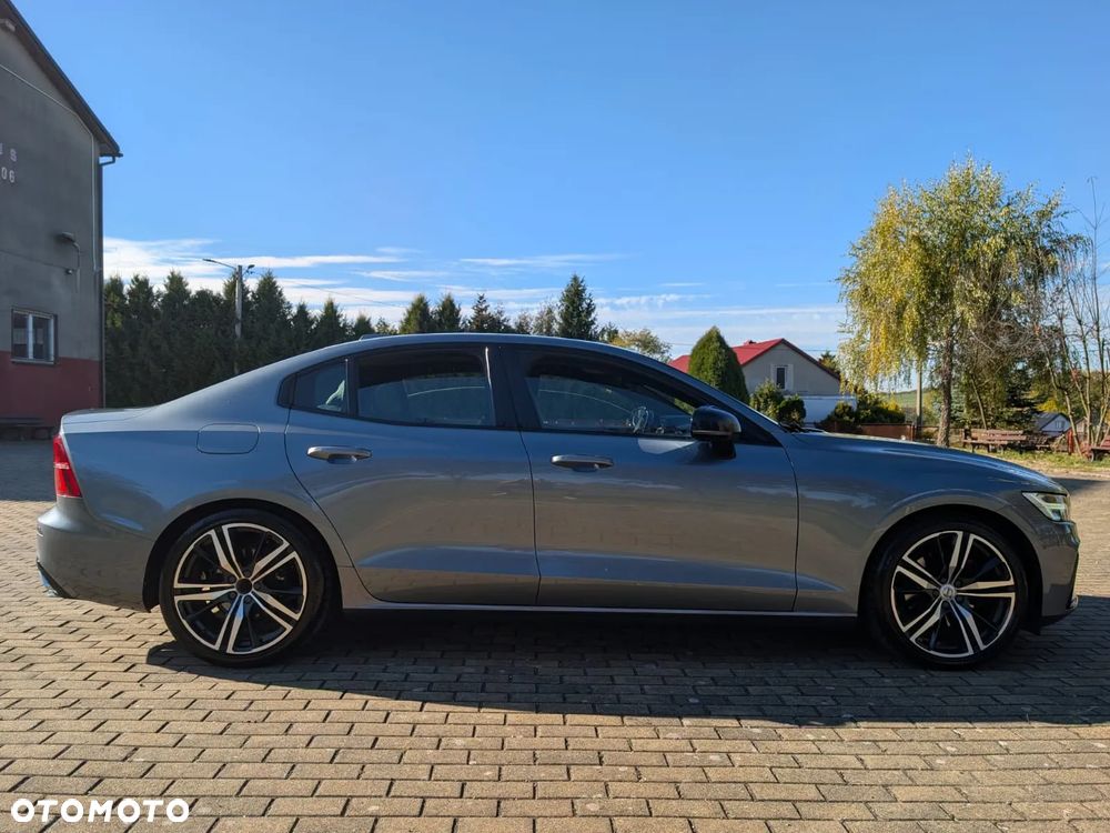 Volvo S60 B4 B R-Design - 6