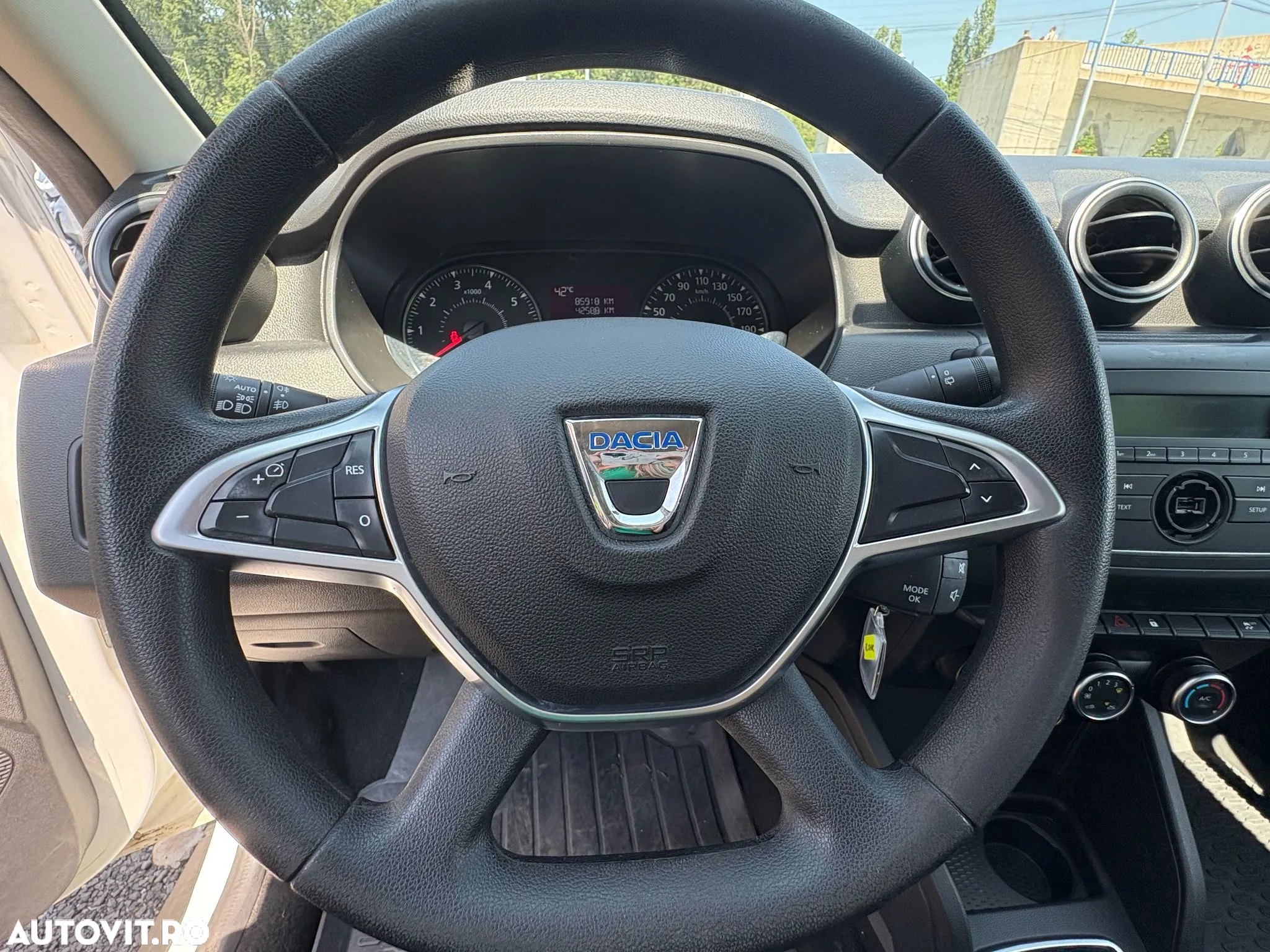 Dacia Duster 1.5 Blue dCi 4WD Comfort - 10