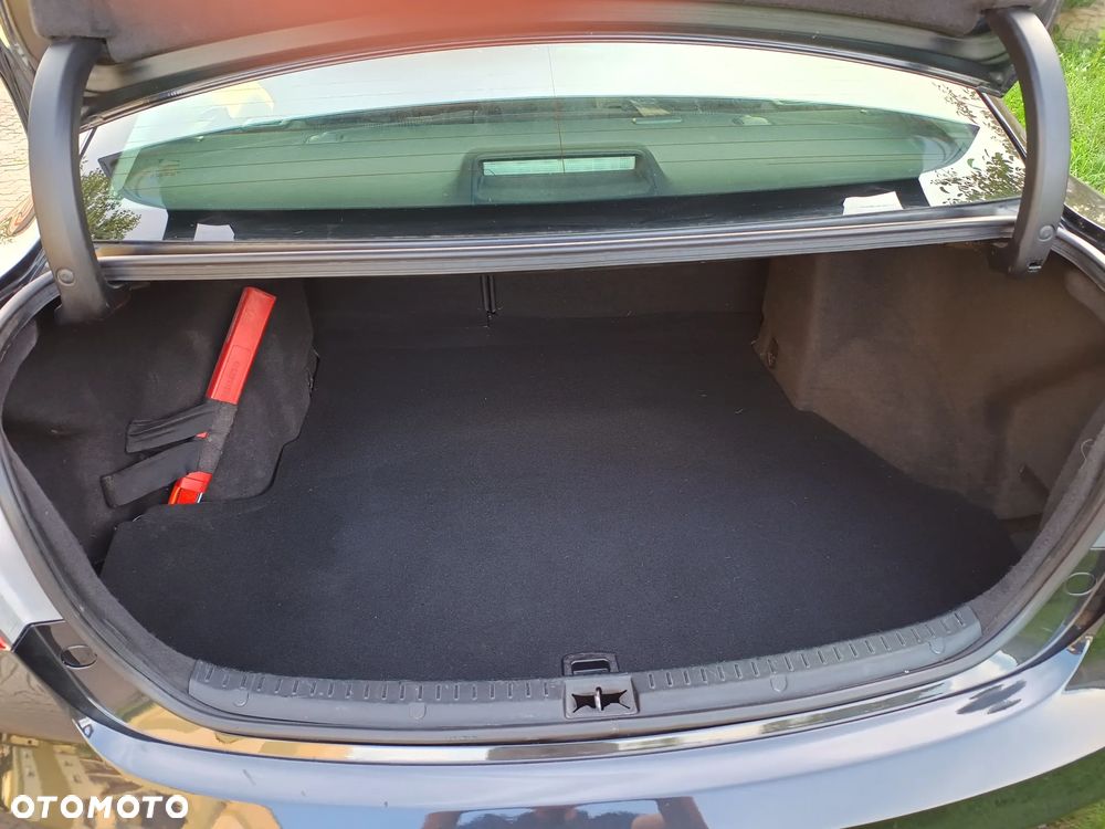 Toyota Avensis 1.6 Luna - 20