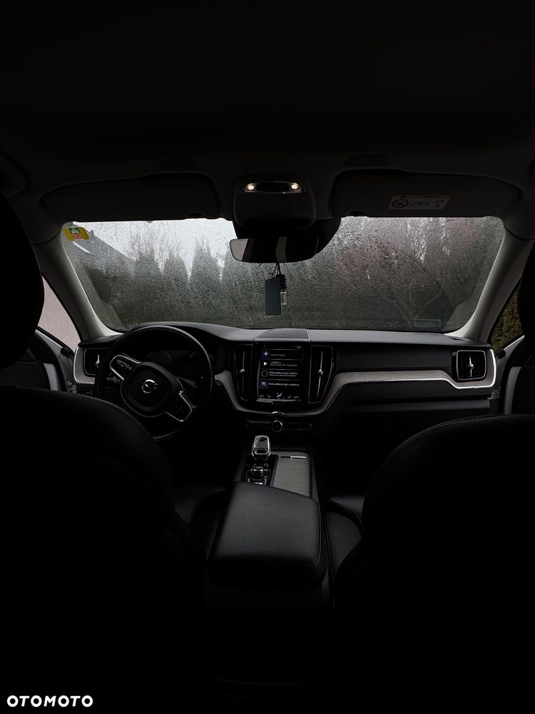 Volvo XC 60 B5 B AWD Inscription - 18