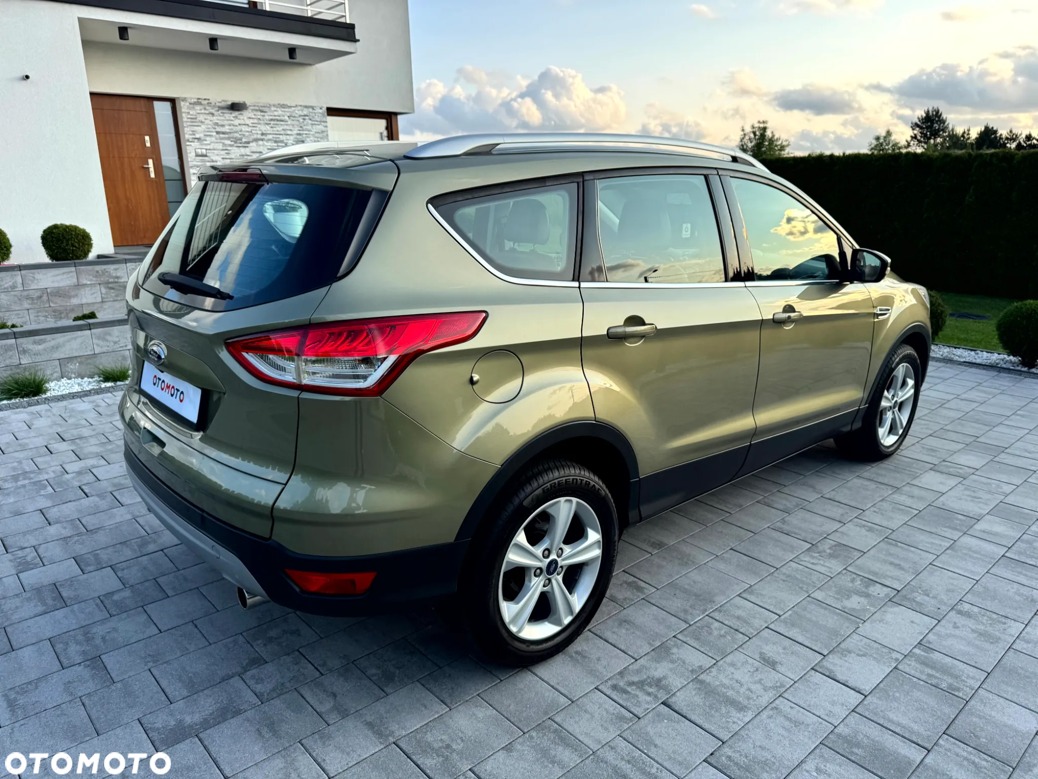 Ford Kuga 2.0 TDCi 4WD Titanium Plus - 4