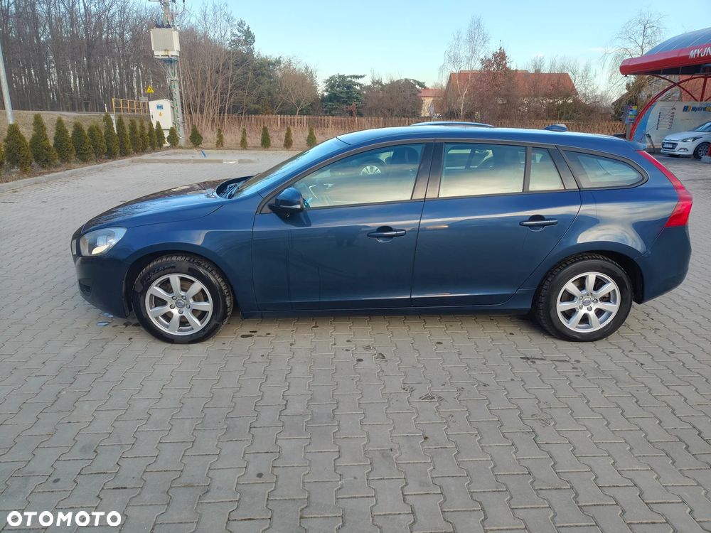 Volvo V60 D3 Summum - 6