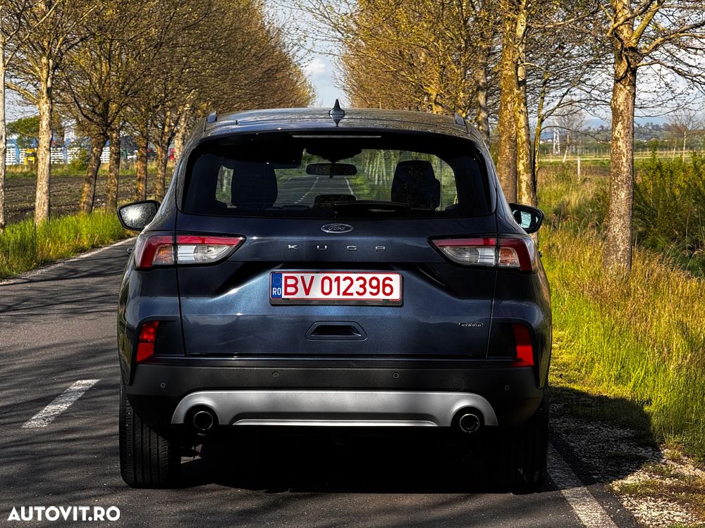 Ford Kuga - 9