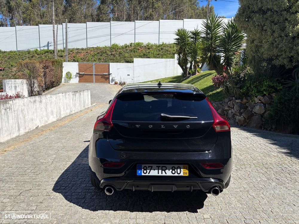 Volvo V40 D2 R Design - 9