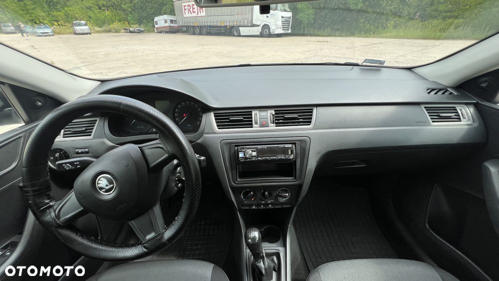 Skoda RAPID 1.2 Active - 8