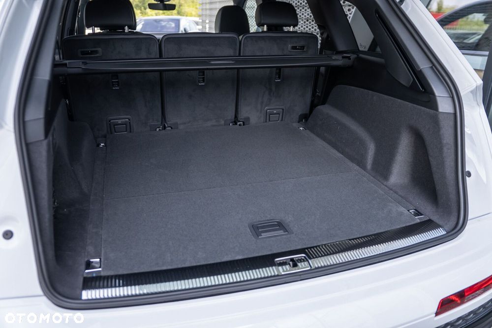 Audi Q7 - 9