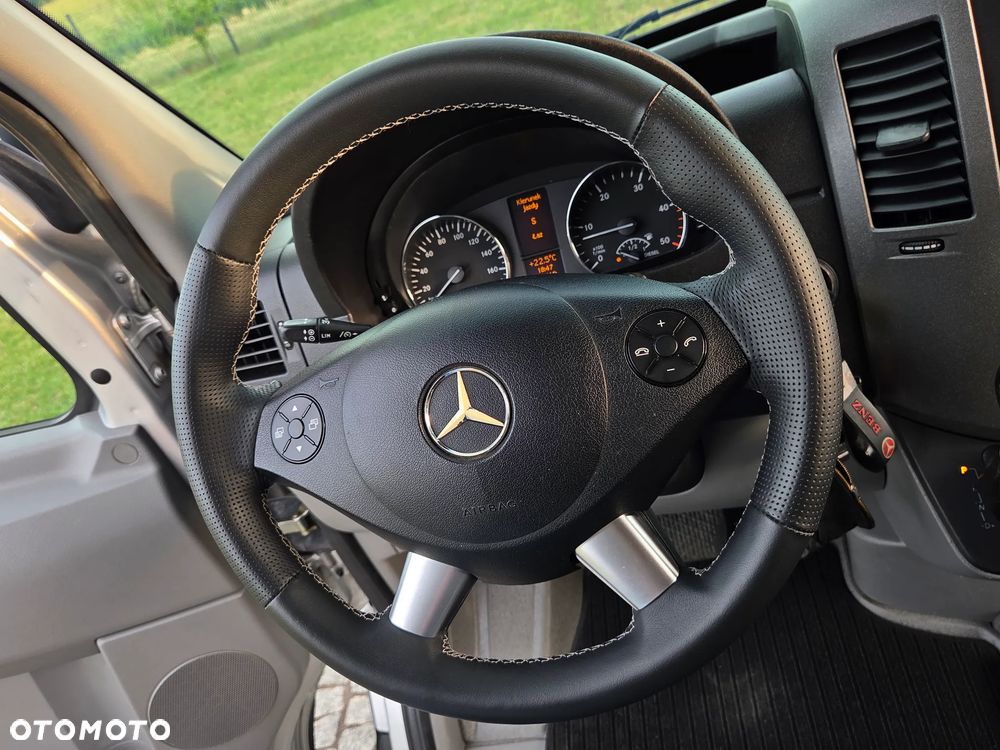 Mercedes-Benz Sprinter - 37
