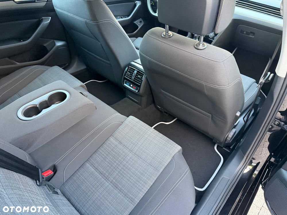 Volkswagen Passat 2.0 TDI SCR DSG Comfortline - 7