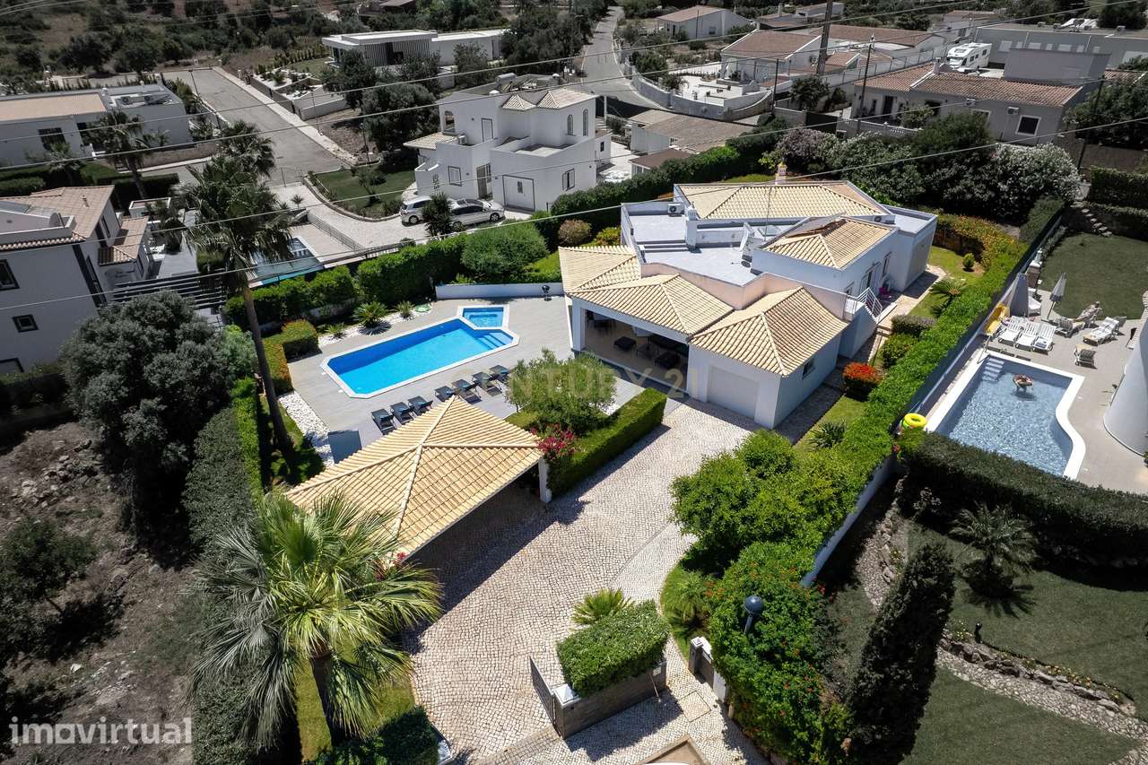 Moradia T4 independente com piscina em Albufeira - Grande imagem: 4/33
