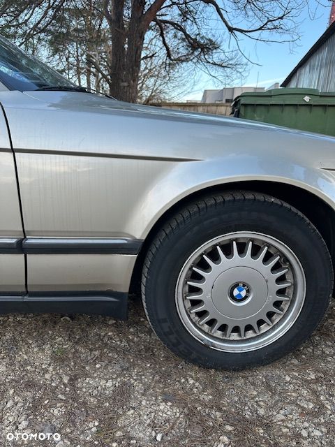 BMW Seria 7 750i - 21