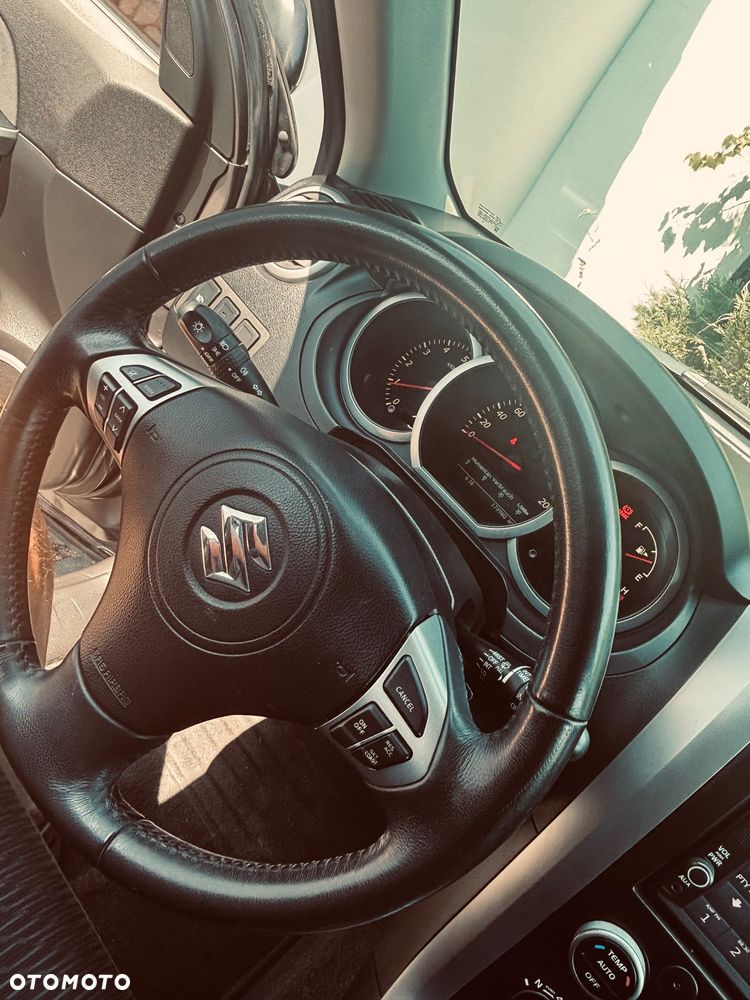 Suzuki Grand Vitara 1.9 DDiS Premium - 16