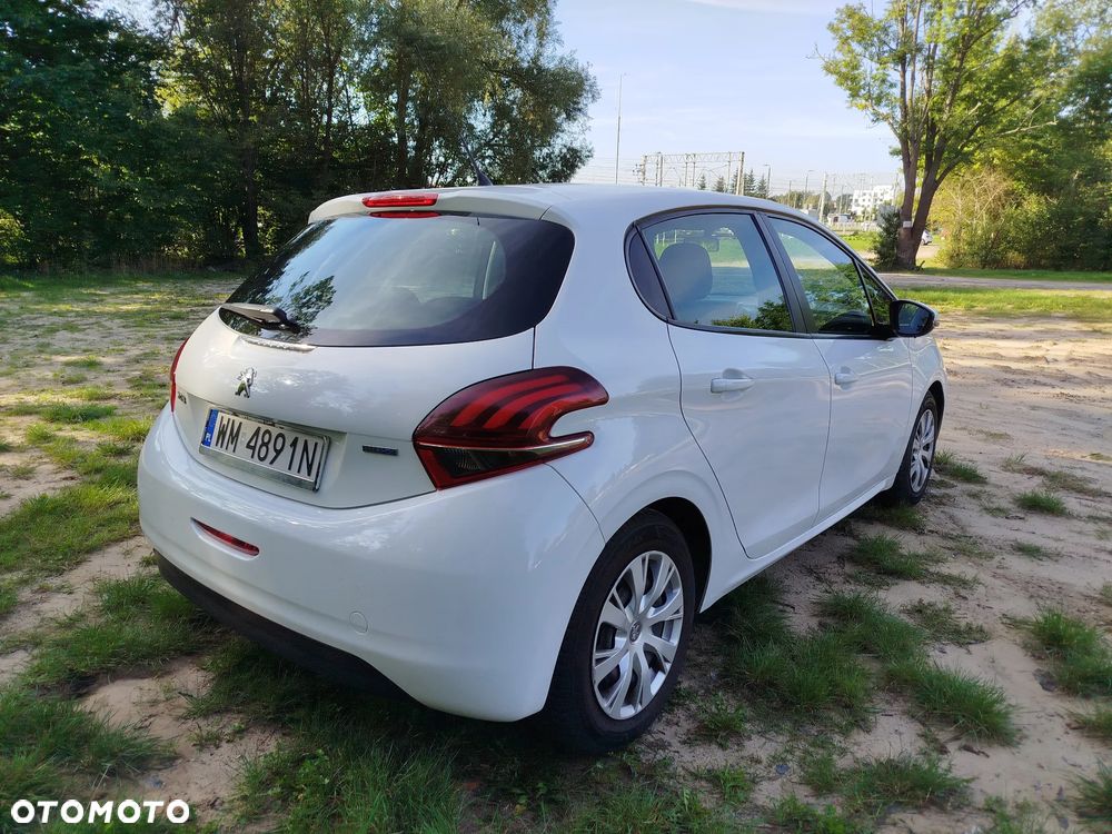 Peugeot 208 1.6 BlueHDi Allure S&S - 3