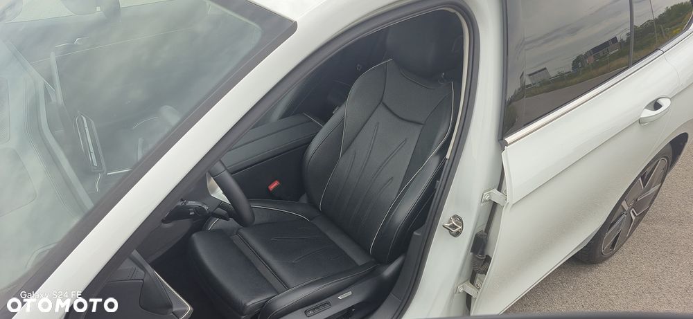 Volkswagen Passat - 30