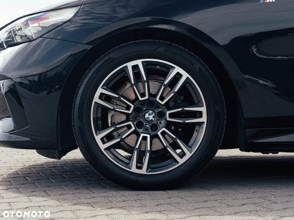 BMW Seria 5 520i - 4