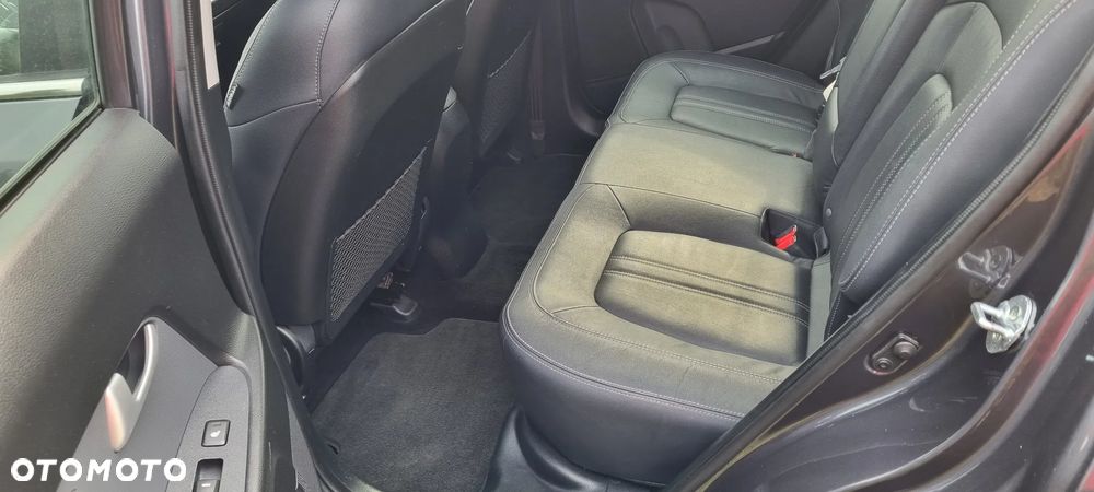 Kia Sportage 1.7 CRDI 2WD ISG Dream-Team Edition - 11