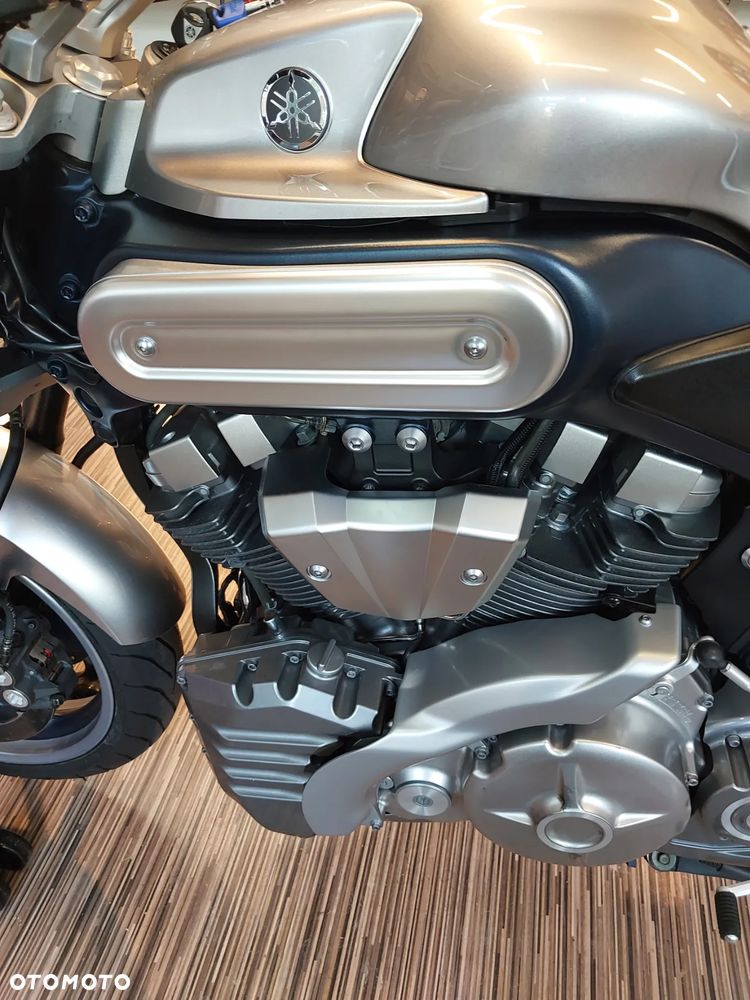 Yamaha MT - 11