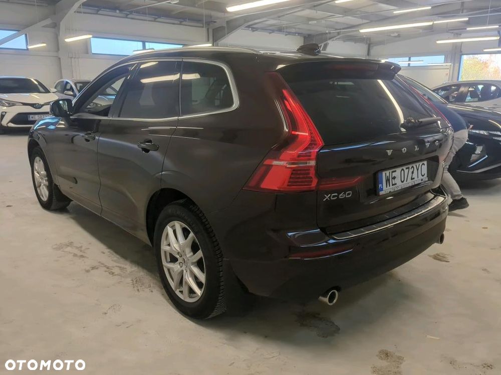 Volvo XC 60 D4 Momentum - 4