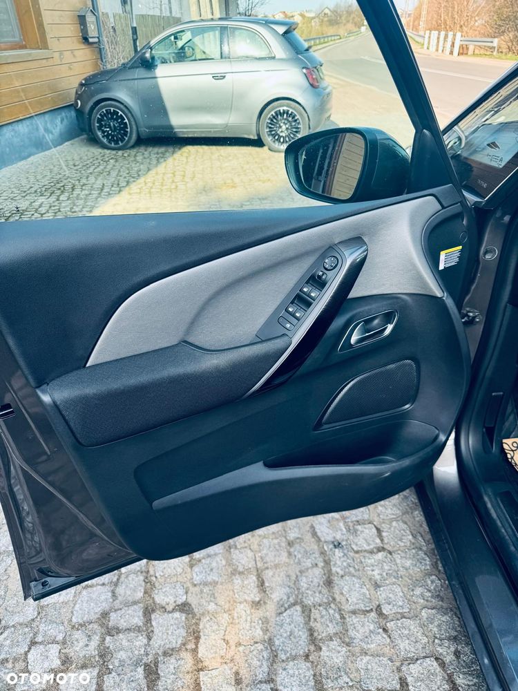 Citroën C4 Grand Picasso - 8