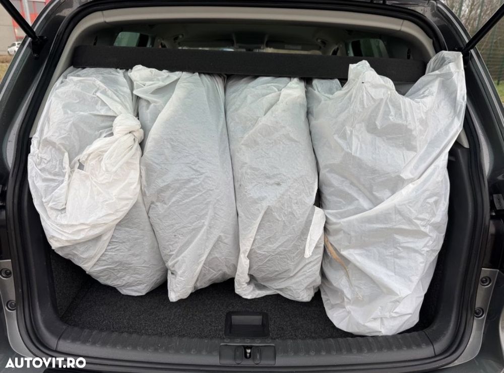 Volkswagen Tiguan 2.0 TDI DPF 4Motion BlueMotion Technology DSG Sport & Style - 17