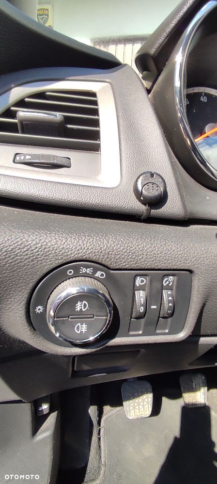 Opel Astra 1.6 Enjoy - 12