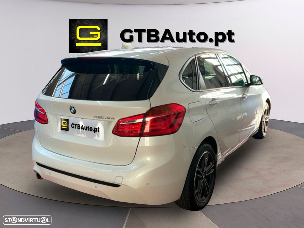 BMW 225i Active Tourer - 4